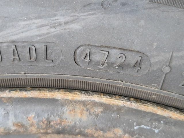 bontott VW GOLF VI Acélfelni Pár Gumival