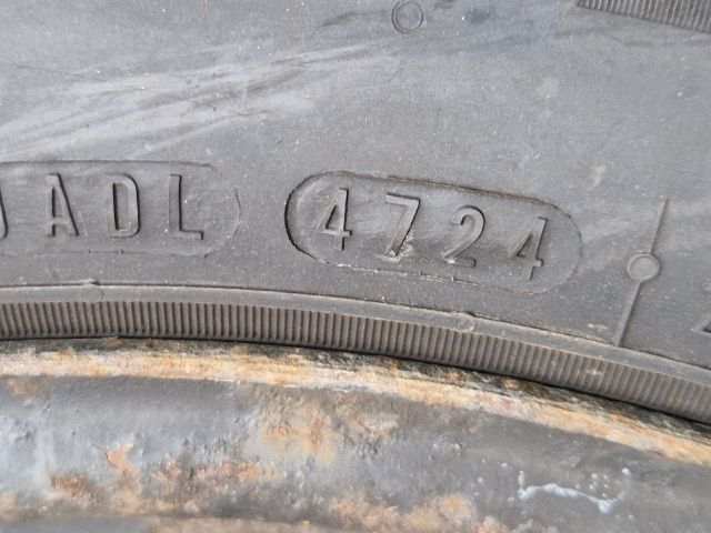 bontott VW GOLF VI Acélfelni Pár Gumival