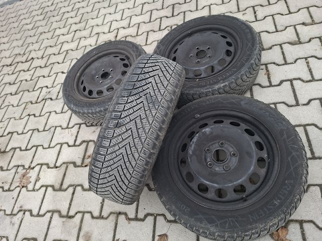 bontott VW GOLF VI Acélfelni Szett Gumival