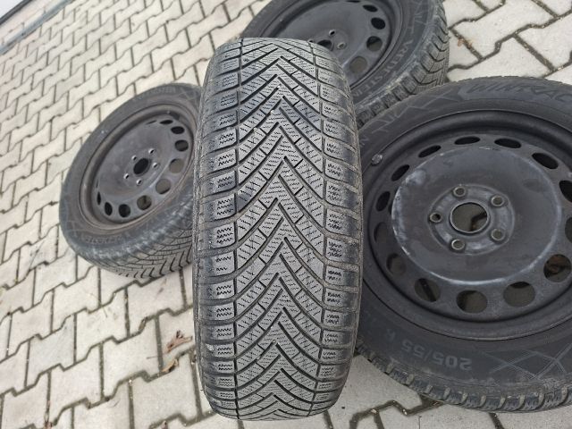 bontott VW GOLF VI Acélfelni Szett Gumival