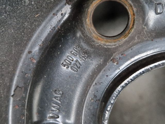 bontott VW GOLF VI Acélfelni Szett Gumival