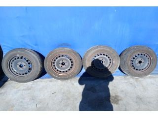 bontott VW GOLF VI Acélfelni Szett Gumival