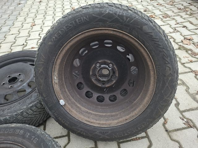 bontott VW GOLF VI Acélfelni Szett Gumival