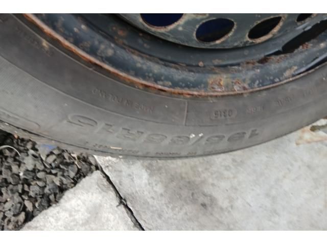 bontott VW GOLF VI Acélfelni Szett Gumival