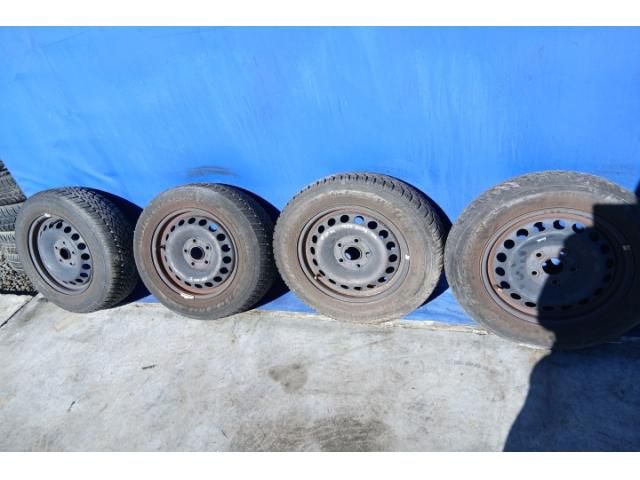 bontott VW GOLF VI Acélfelni Szett Gumival