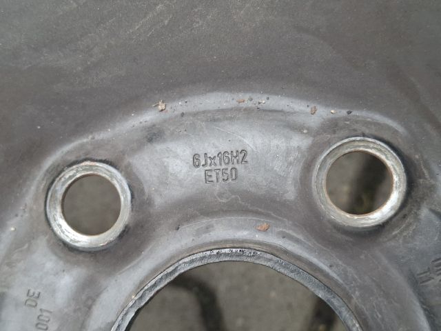 bontott VW GOLF VI Acélfelni Szett Gumival