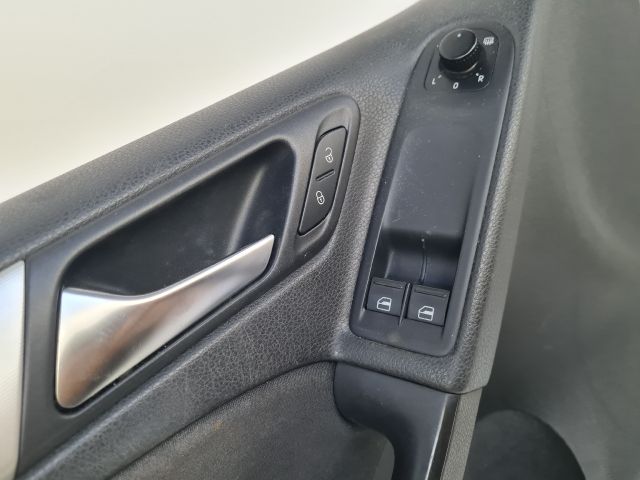 bontott VW GOLF VI Ajtó Kárpit Szett