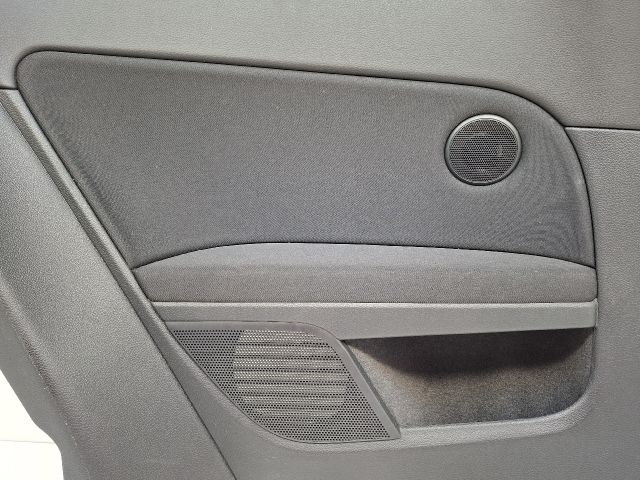 bontott VW GOLF VI Ajtó Kárpit Szett