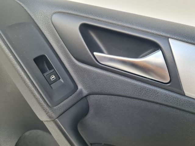 bontott VW GOLF VI Ajtó Kárpit Szett