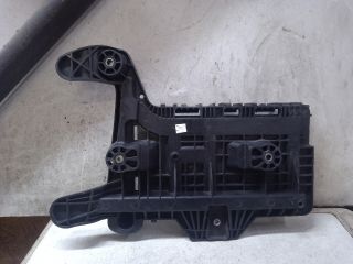 bontott VW GOLF VI Akkumulátor Tartó