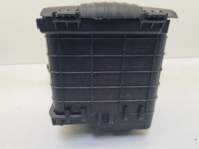 bontott VW GOLF VI Akkumulátor Tartó