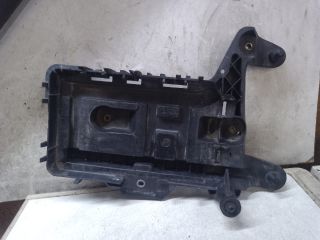 bontott VW GOLF VI Akkumulátor Tartó