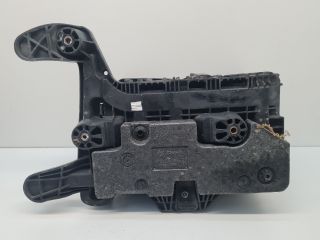 bontott VW GOLF VI Akkumulátor Tartó