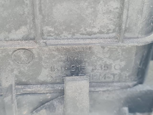 bontott VW GOLF VI Akkumulátor Tartó