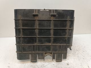 bontott VW GOLF VI Akkumulátor Védő Lemez