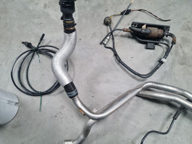 bontott VW GOLF VI Állófűtés (Részeivel)