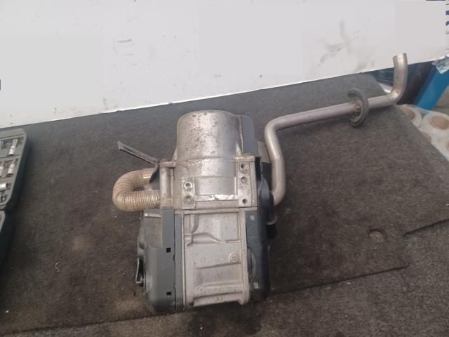 bontott VW GOLF VI Állófűtés (Részeivel)