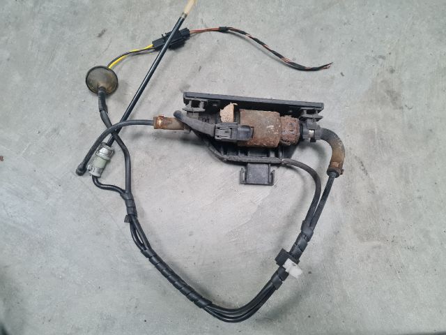 bontott VW GOLF VI Állófűtés (Részeivel)