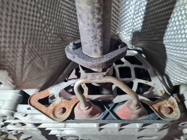 bontott VW GOLF VI Alsó Motorburkolat