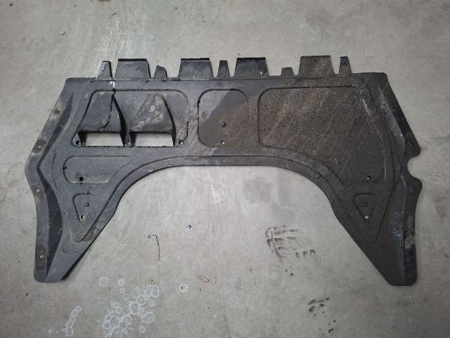 bontott VW GOLF VI Alsó Motorburkolat