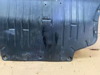 bontott VW GOLF VI Alsó Motorburkolat