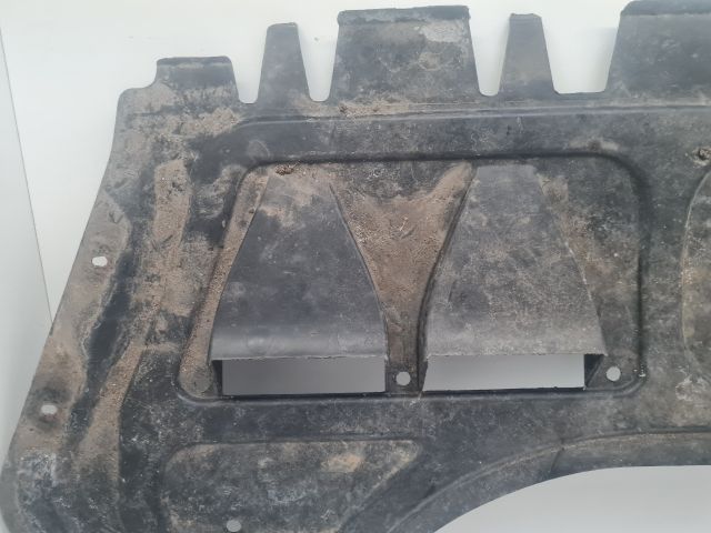 bontott VW GOLF VI Alsó Motorburkolat