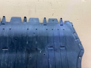 bontott VW GOLF VI Alsó Motorburkolat