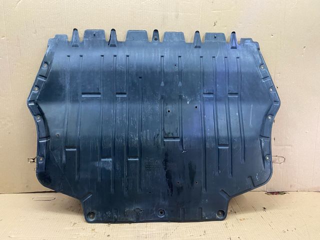 bontott VW GOLF VI Alsó Motorburkolat