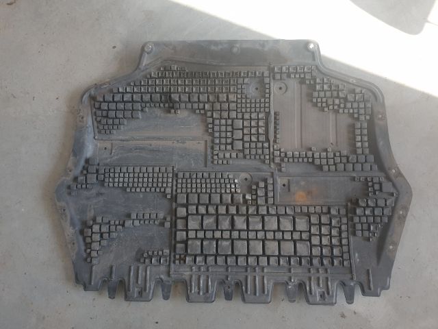 bontott VW GOLF VI Alsó Motorburkolat