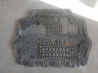 bontott VW GOLF VI Alsó Motorburkolat