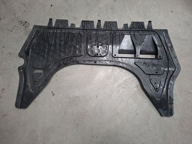 bontott VW GOLF VI Alsó Motorburkolat