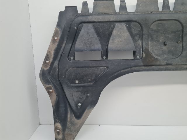 bontott VW GOLF VI Alsó Motorburkolat