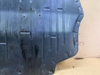 bontott VW GOLF VI Alsó Motorburkolat