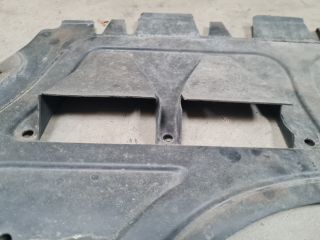 bontott VW GOLF VI Alsó Motorburkolat