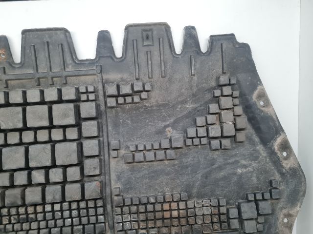 bontott VW GOLF VI Alsó Motorburkolat