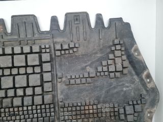 bontott VW GOLF VI Alsó Motorburkolat