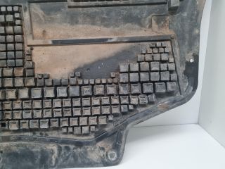 bontott VW GOLF VI Alsó Motorburkolat