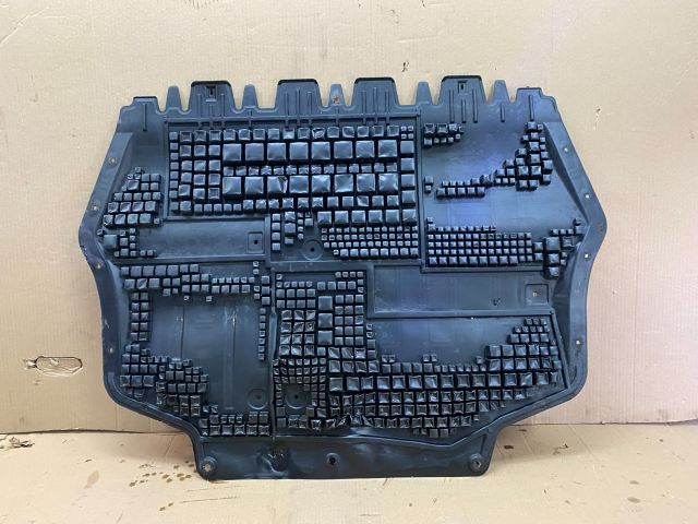 bontott VW GOLF VI Alsó Motorburkolat