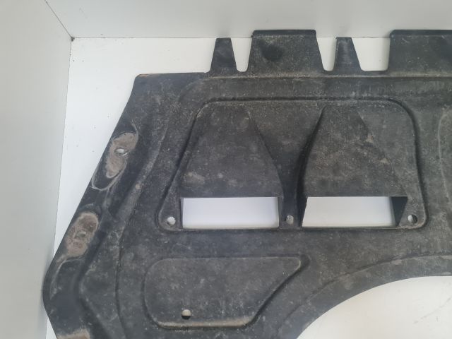 bontott VW GOLF VI Alsó Motorburkolat