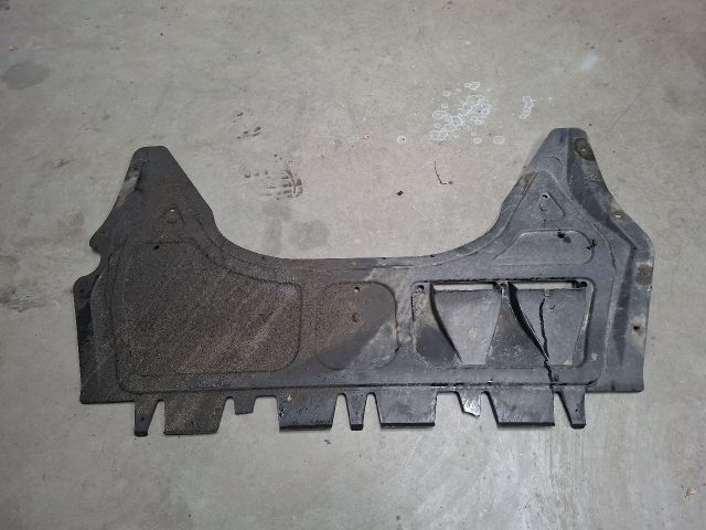 bontott VW GOLF VI Alsó Motorburkolat