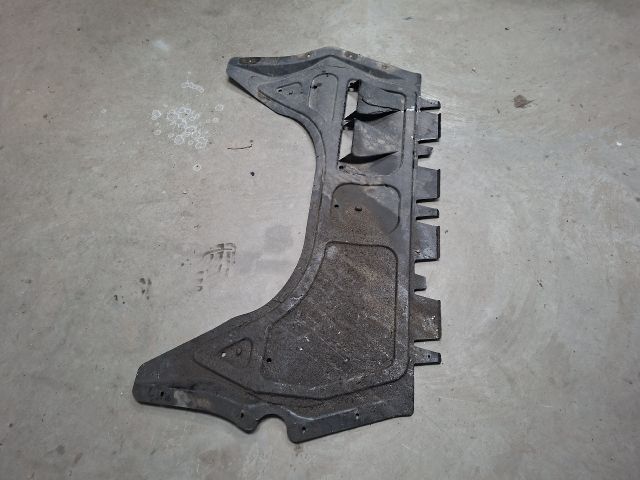 bontott VW GOLF VI Alsó Motorburkolat