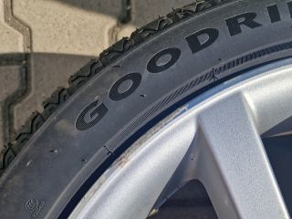 bontott VW GOLF VI Alufelni Szett Gumival