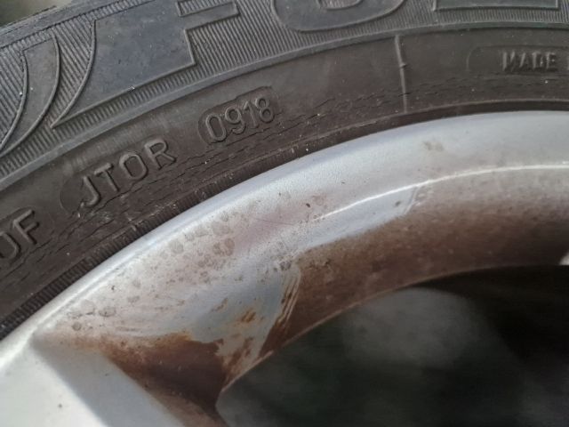 bontott VW GOLF VI Alufelni Szett Gumival