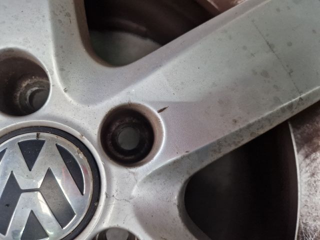 bontott VW GOLF VI Alufelni Szett Gumival
