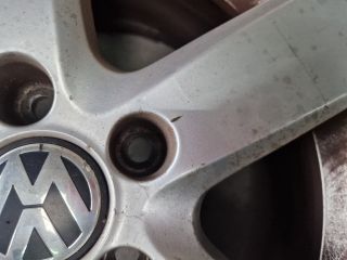 bontott VW GOLF VI Alufelni Szett Gumival