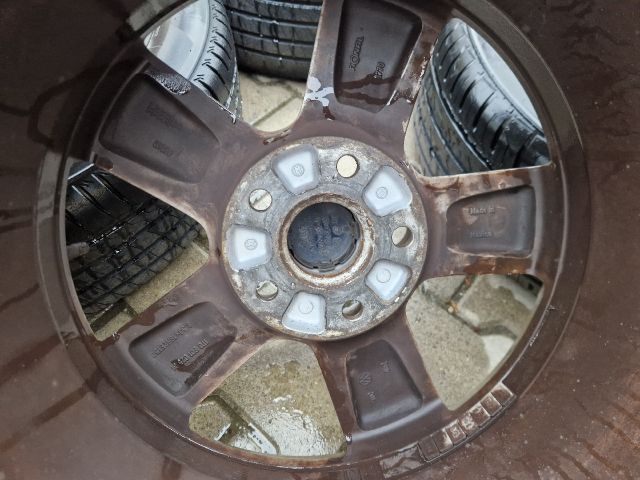 bontott VW GOLF VI Alufelni Szett Gumival