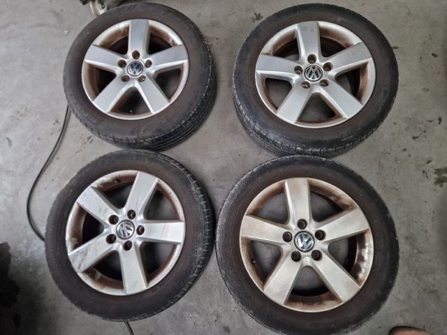 bontott VW GOLF VI Alufelni Szett Gumival