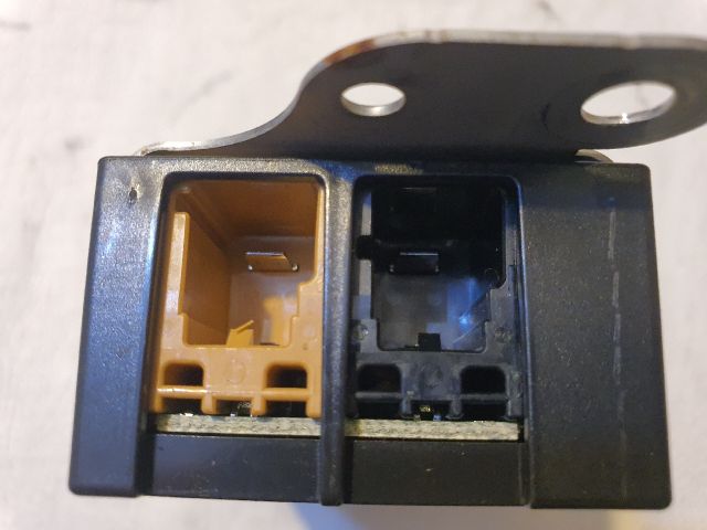 bontott VW GOLF VI Antenna Erősítő