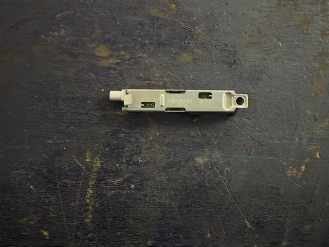 bontott VW GOLF VI Antenna Erősítő