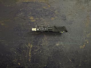 bontott VW GOLF VI Antenna Erősítő